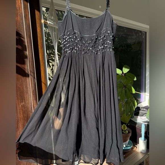 Max Studio 100% Silk Dress - Picture 2 of 7